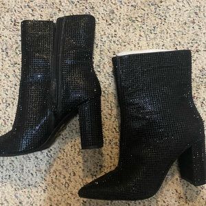 Gorgeous women’s sparkly boot